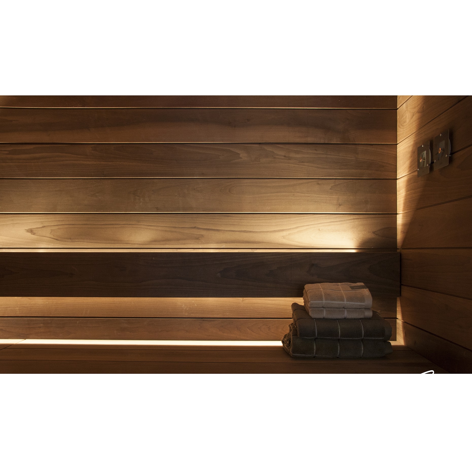 linear led sauna