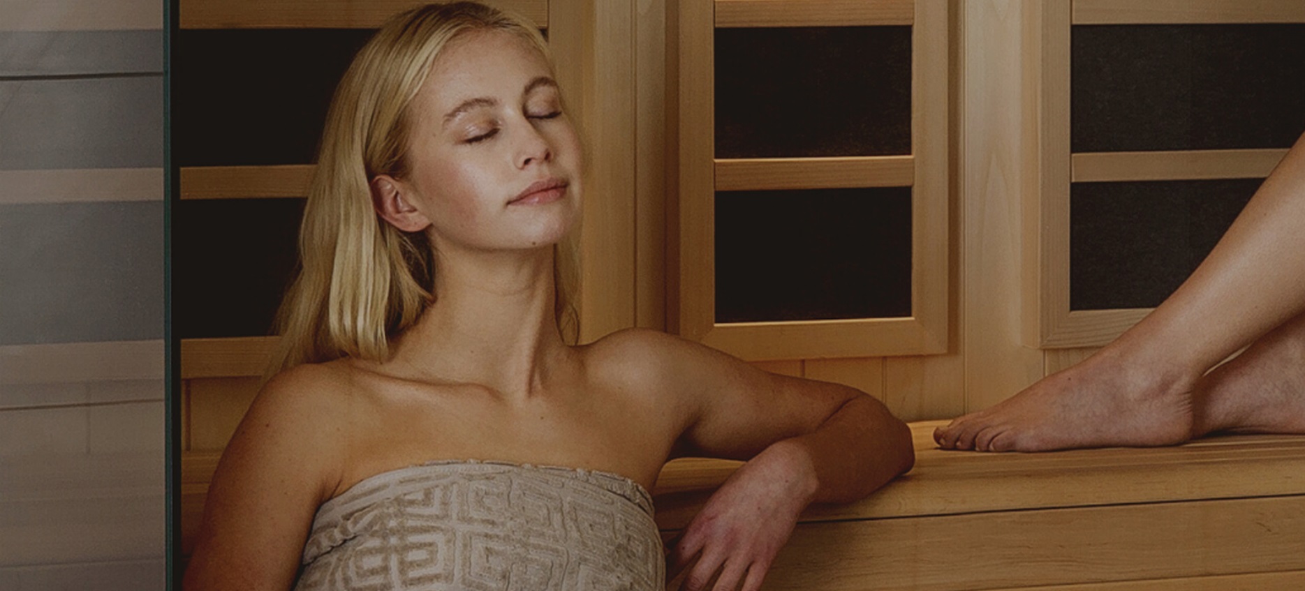Banner IR SAUNA