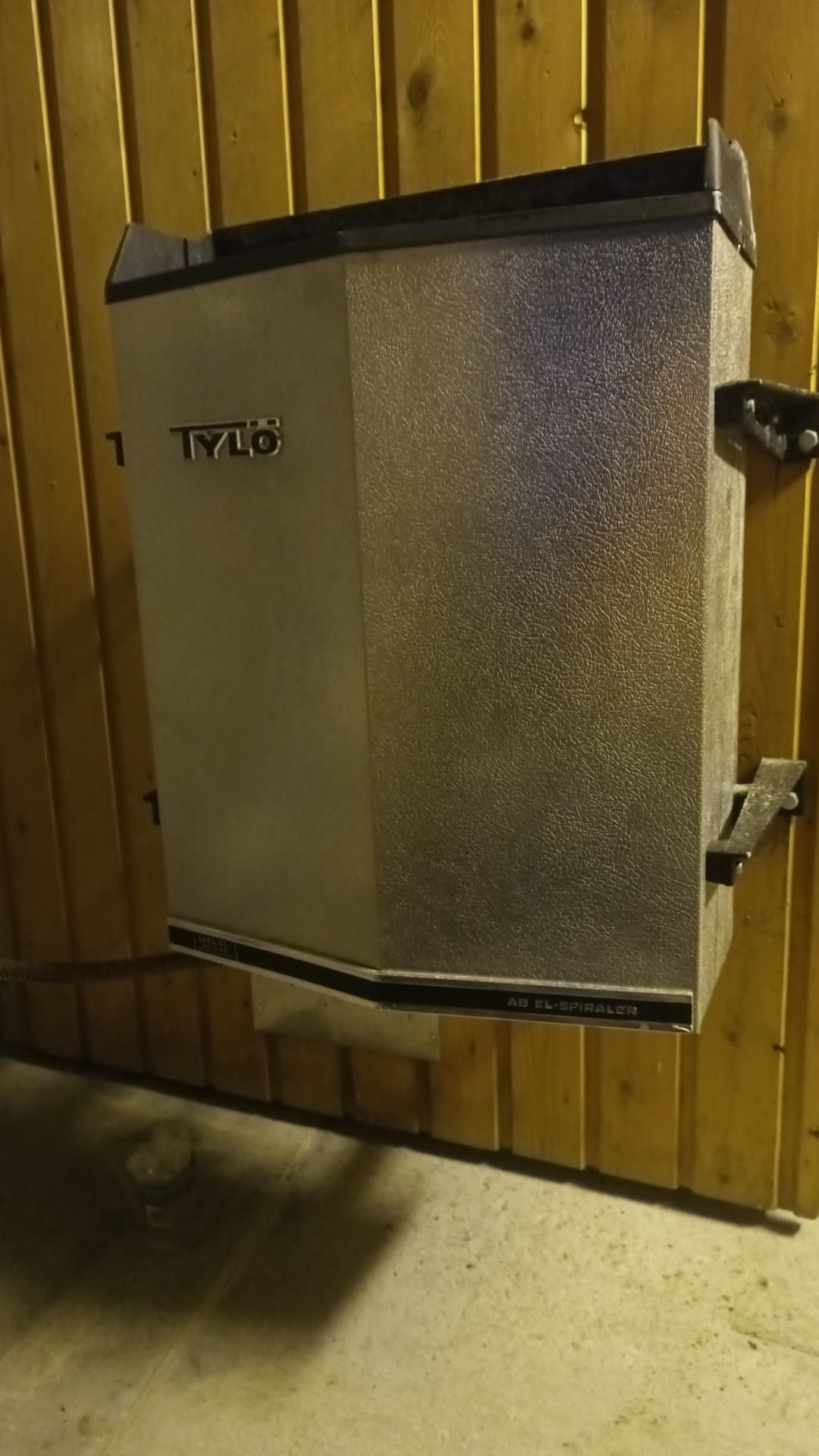 Stufa sauna storica Tylo con più di 30 anni